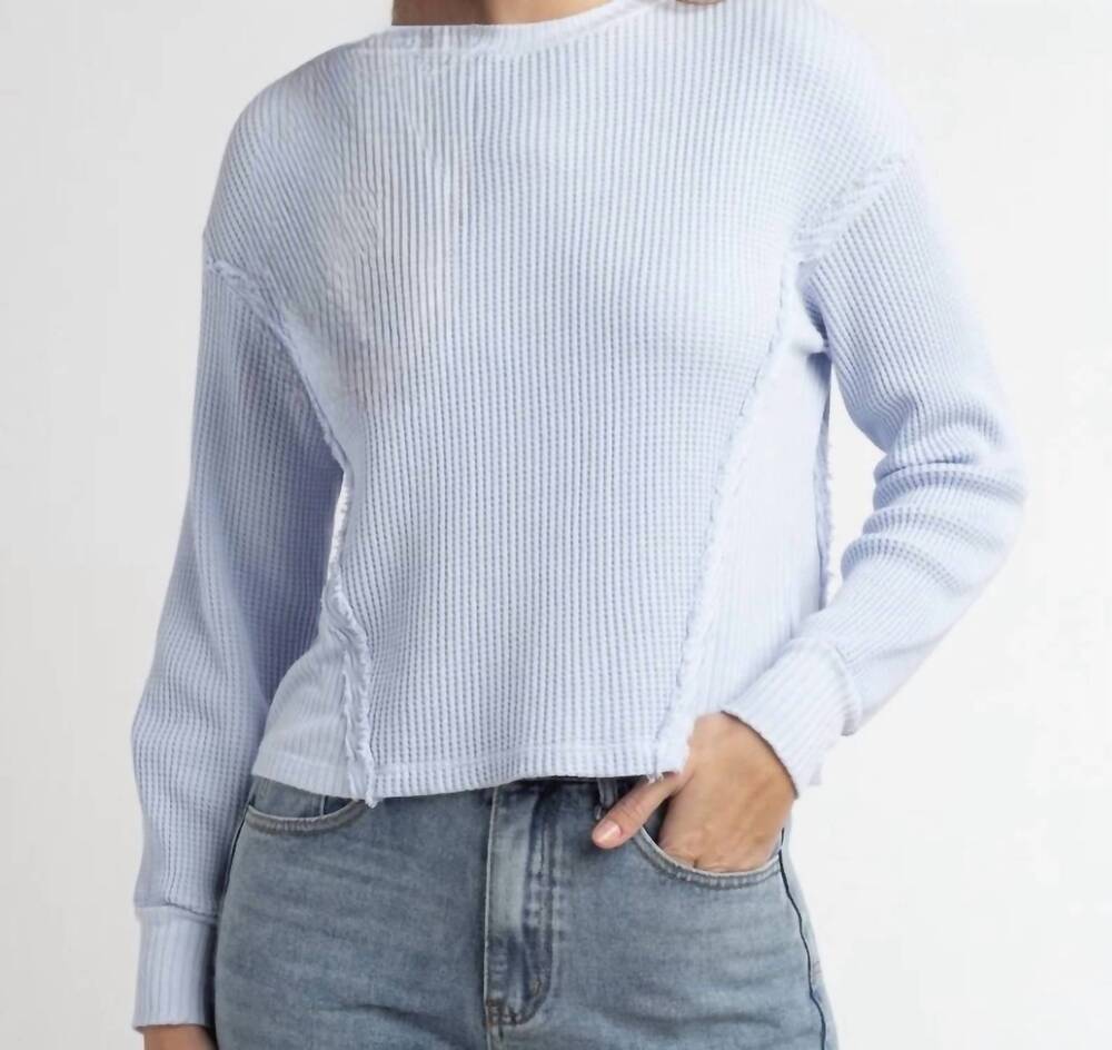 NEW RED HAUTE boxy top in light blue